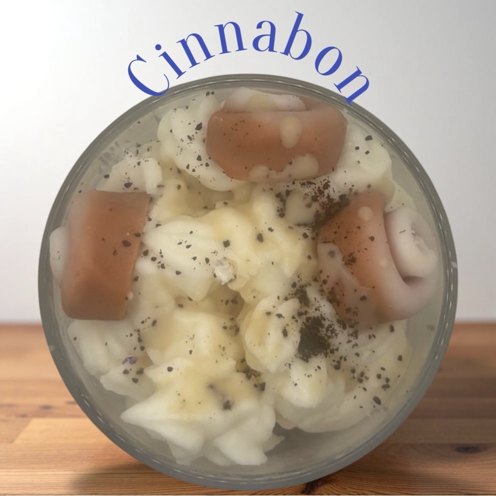 Cinnabon Scented Candle - Kona coffee and cinnamon NIB 16oz - Picture 3 of 7